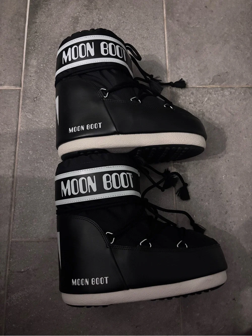 Moon Boot Icon Low Nylon Boot ‘Black’